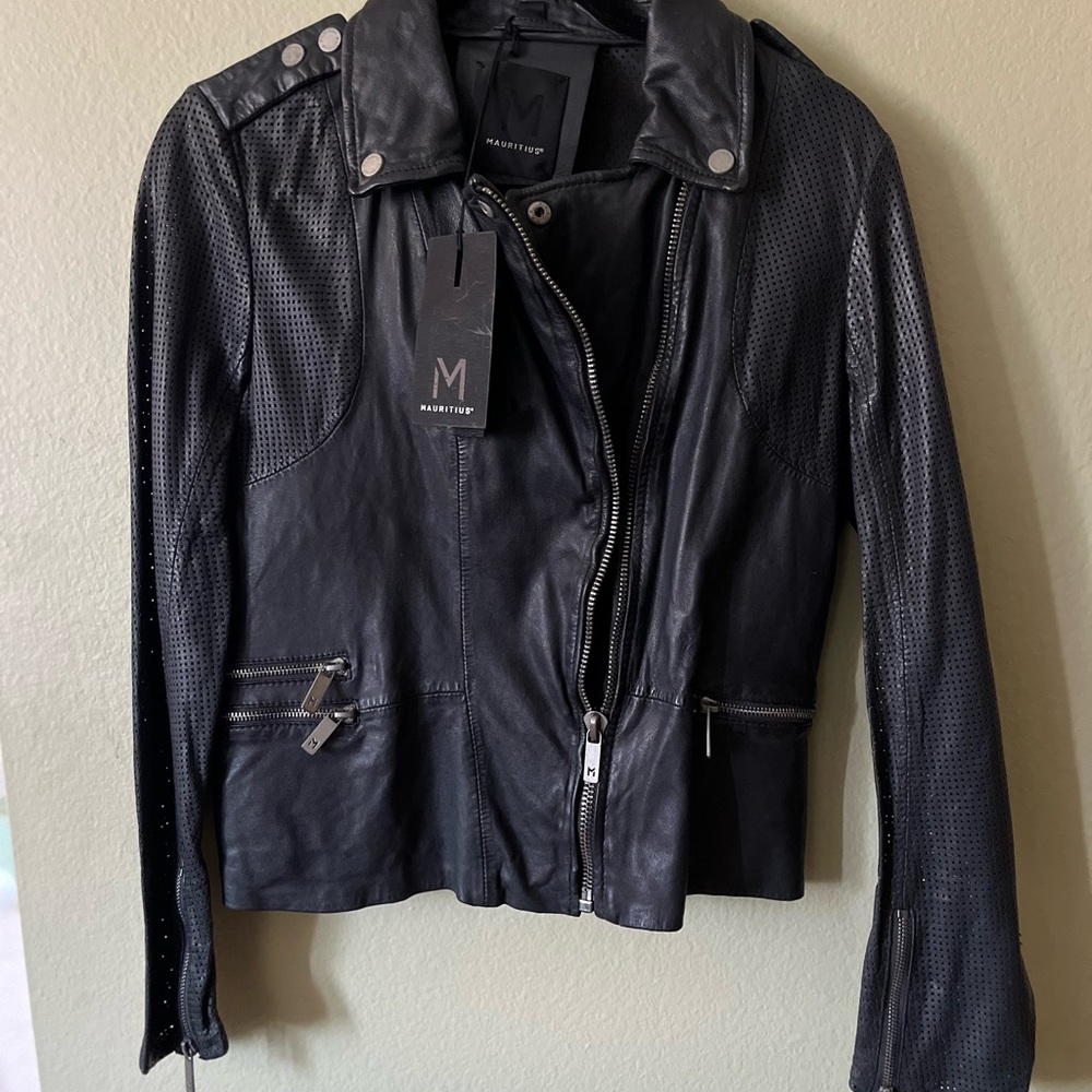 Stylish Mauritius Charcoal Soft Lambskin Leather Jacket Size L - NWT